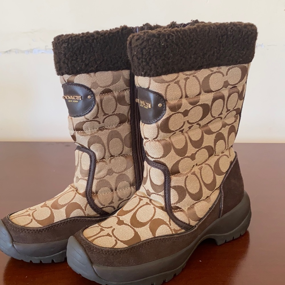 Coach boots